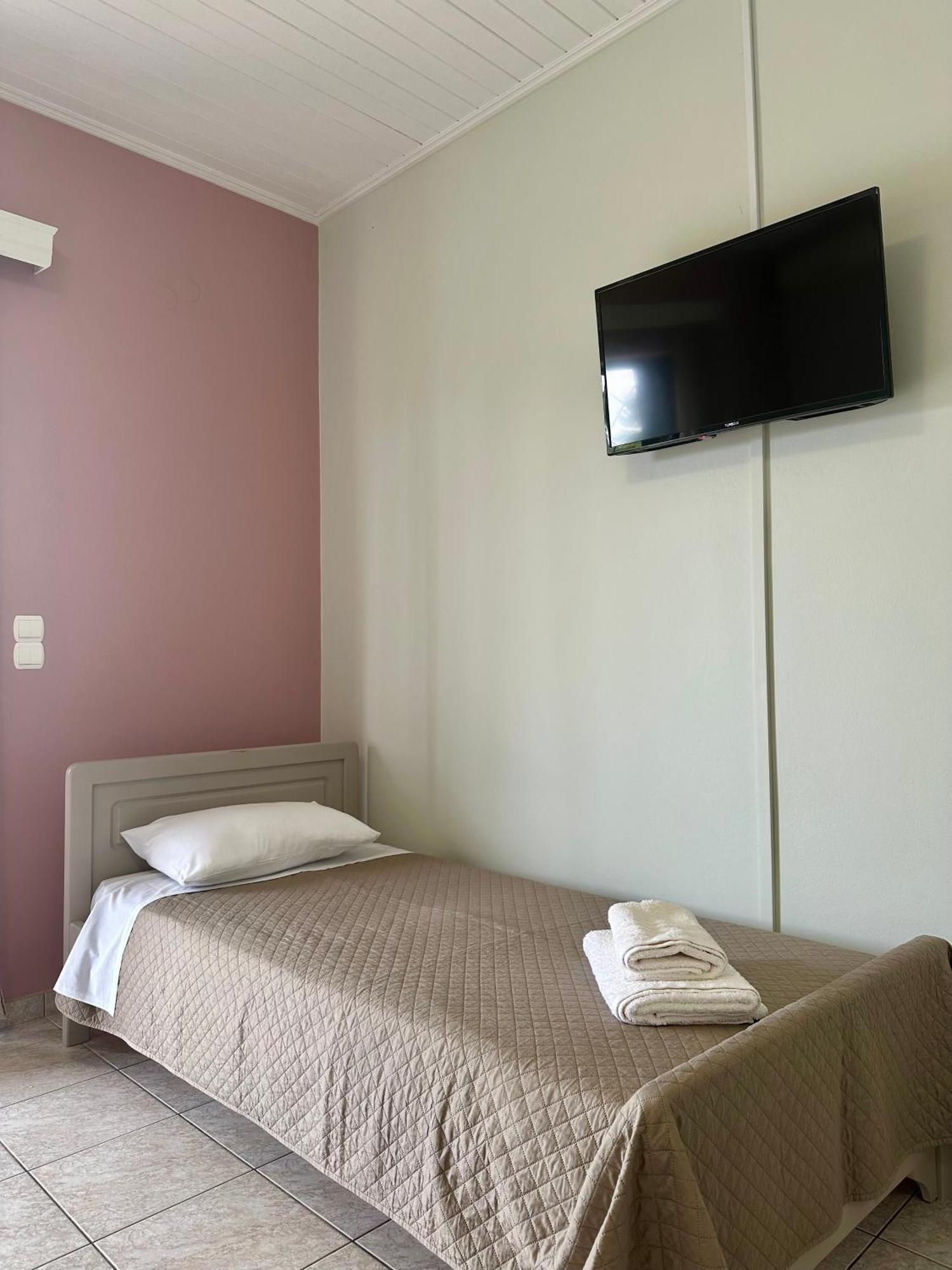 Odysseas Rooms Kalo Nero Exterior photo
